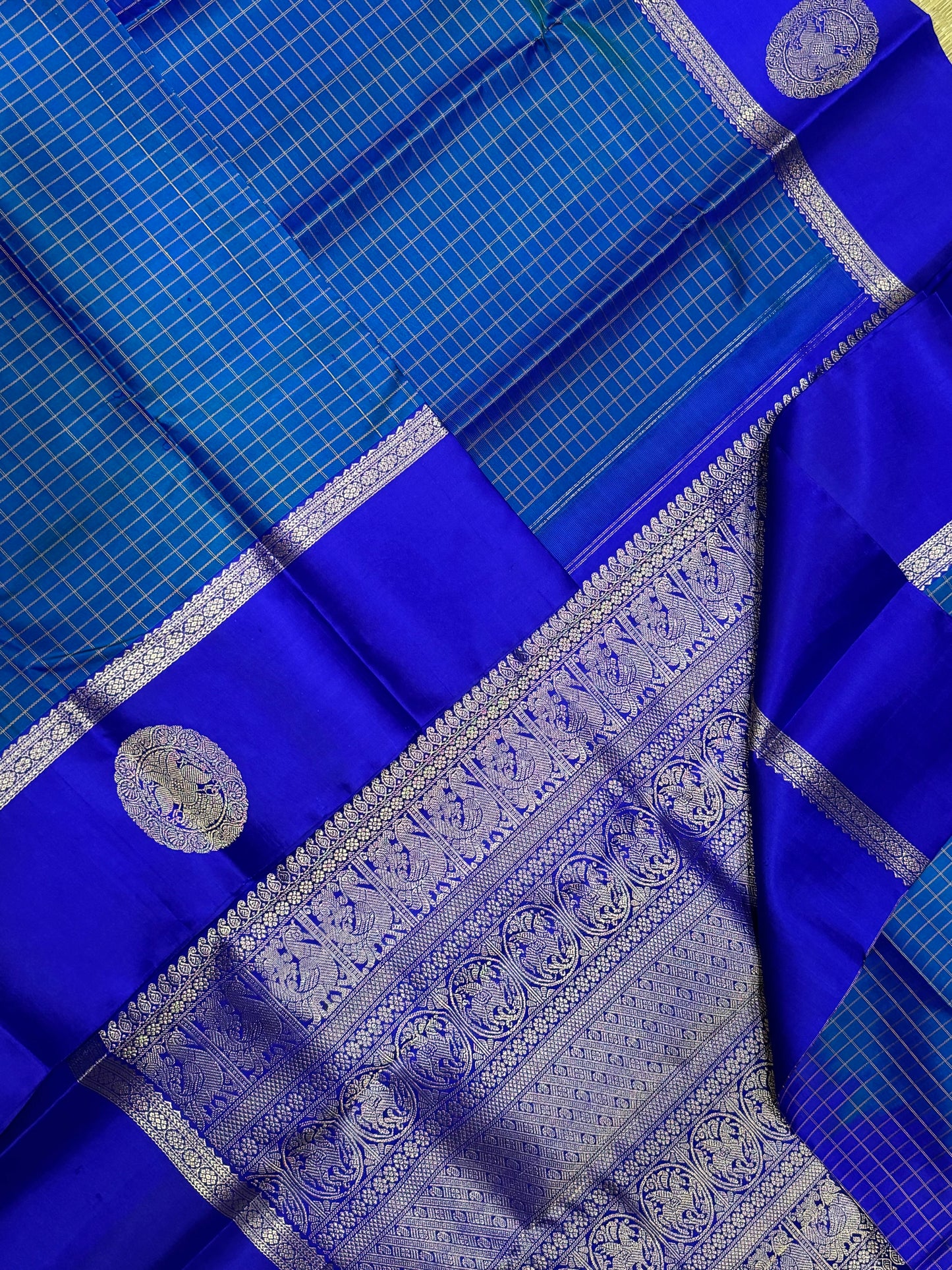 Pure Kanjivarams | kattam x Eruthalapakshi | Handwoven luxury x 4 ply | peacock blue x royal blue