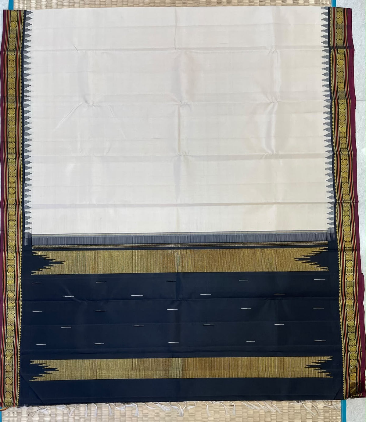 Traditional Kanchipuram Silk Sarees | cream x black X marron | tiny zari korvai border x border thalampoo motif | Handwoven luxury x 4 ply master weave