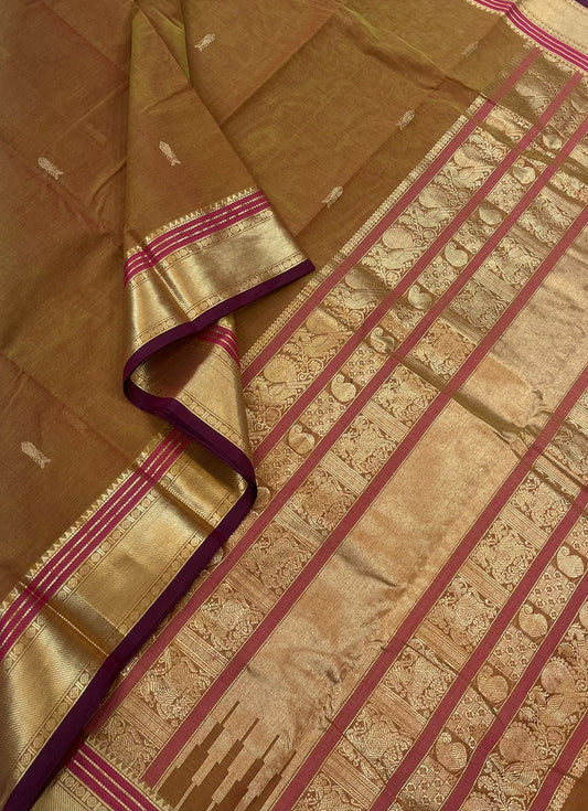 Pure Handloom Kanchi rich Cotton Saree | tiny fishpet zari motif X intricate zari Pallu | twotone manjal x aaraku