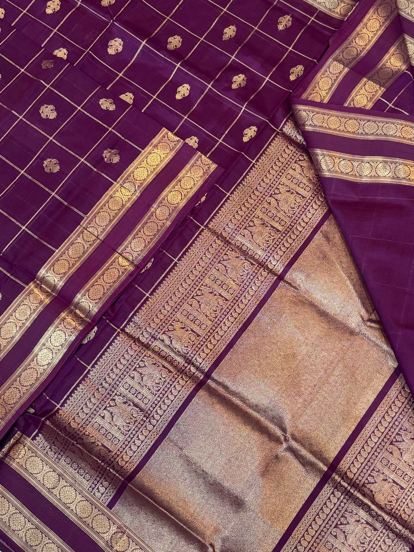 Kanchi Silk Cotton Sarees | gandaberunda motif X kattam X rettaipet zari woven border | grape shade X gold
