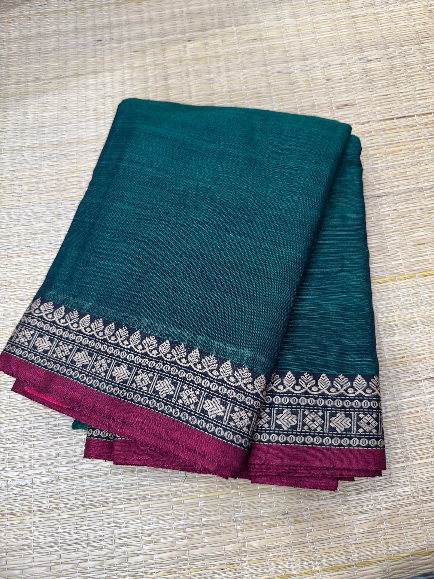 Narayanpet soft cottons | tiny thread border | bottle green X red