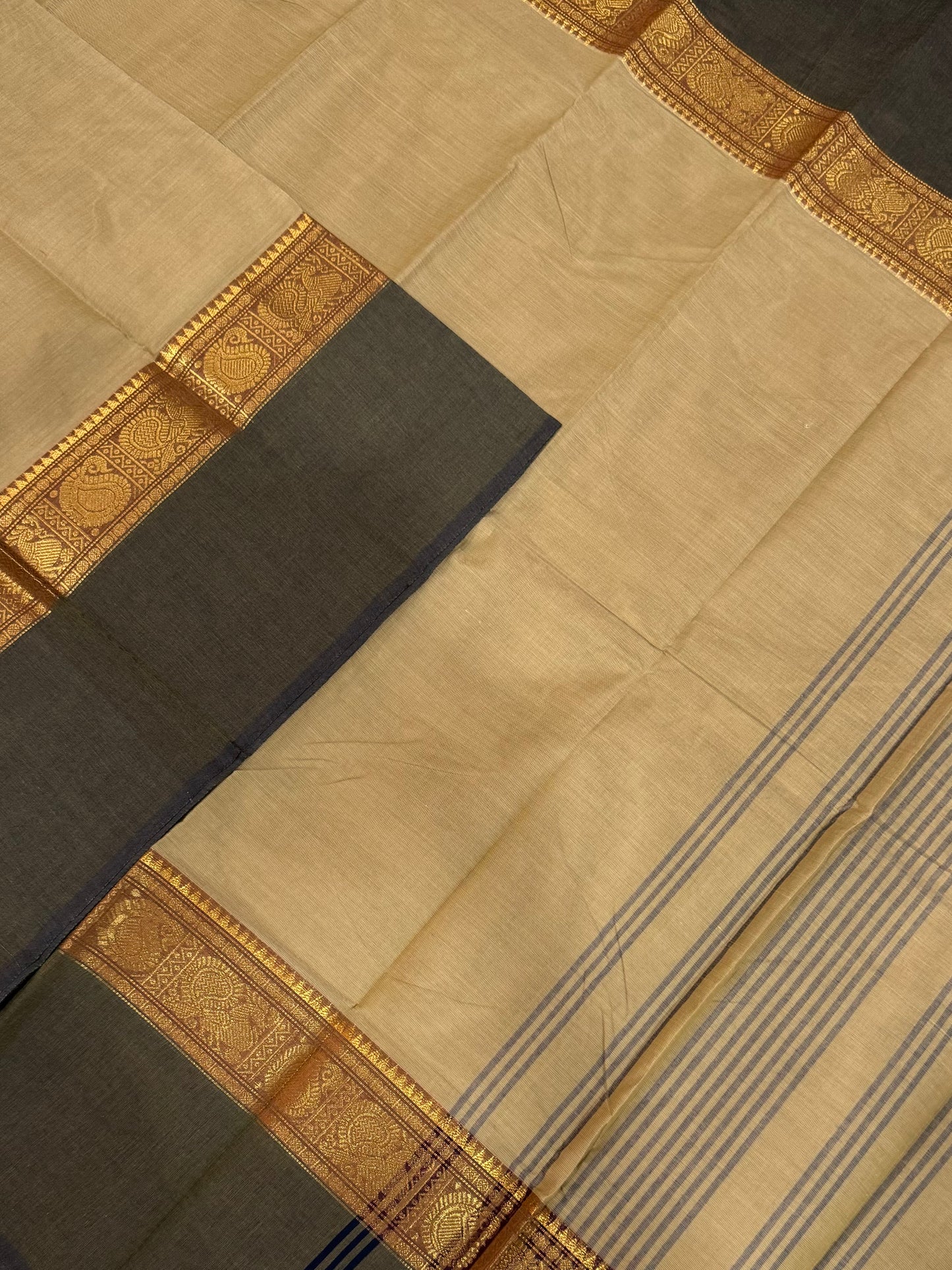 Kanchi soft cotton | pastel beige X grey | Zari border