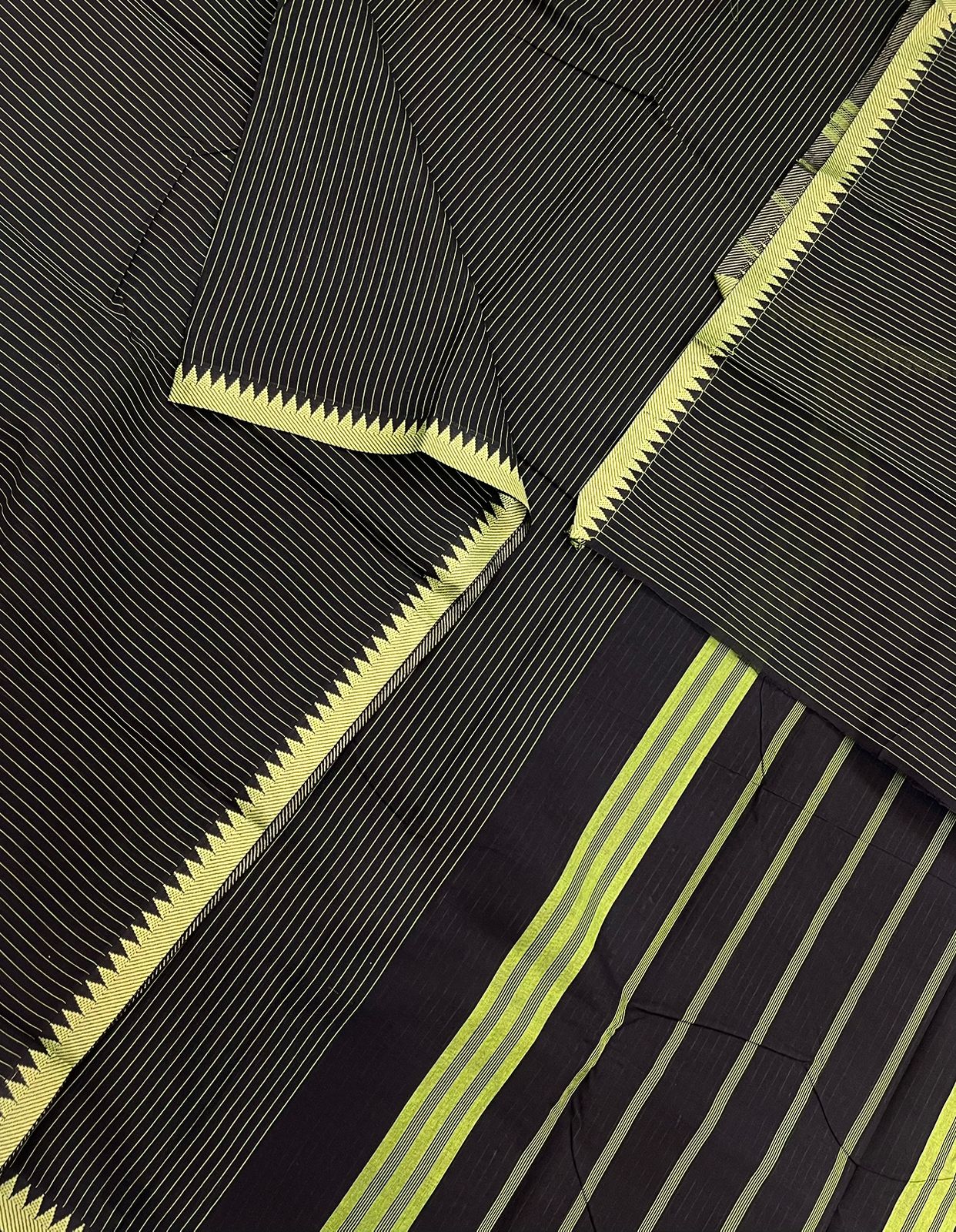 Kanchi soft cotton |tiny temple x tiny thread border | kattam lines x black x green