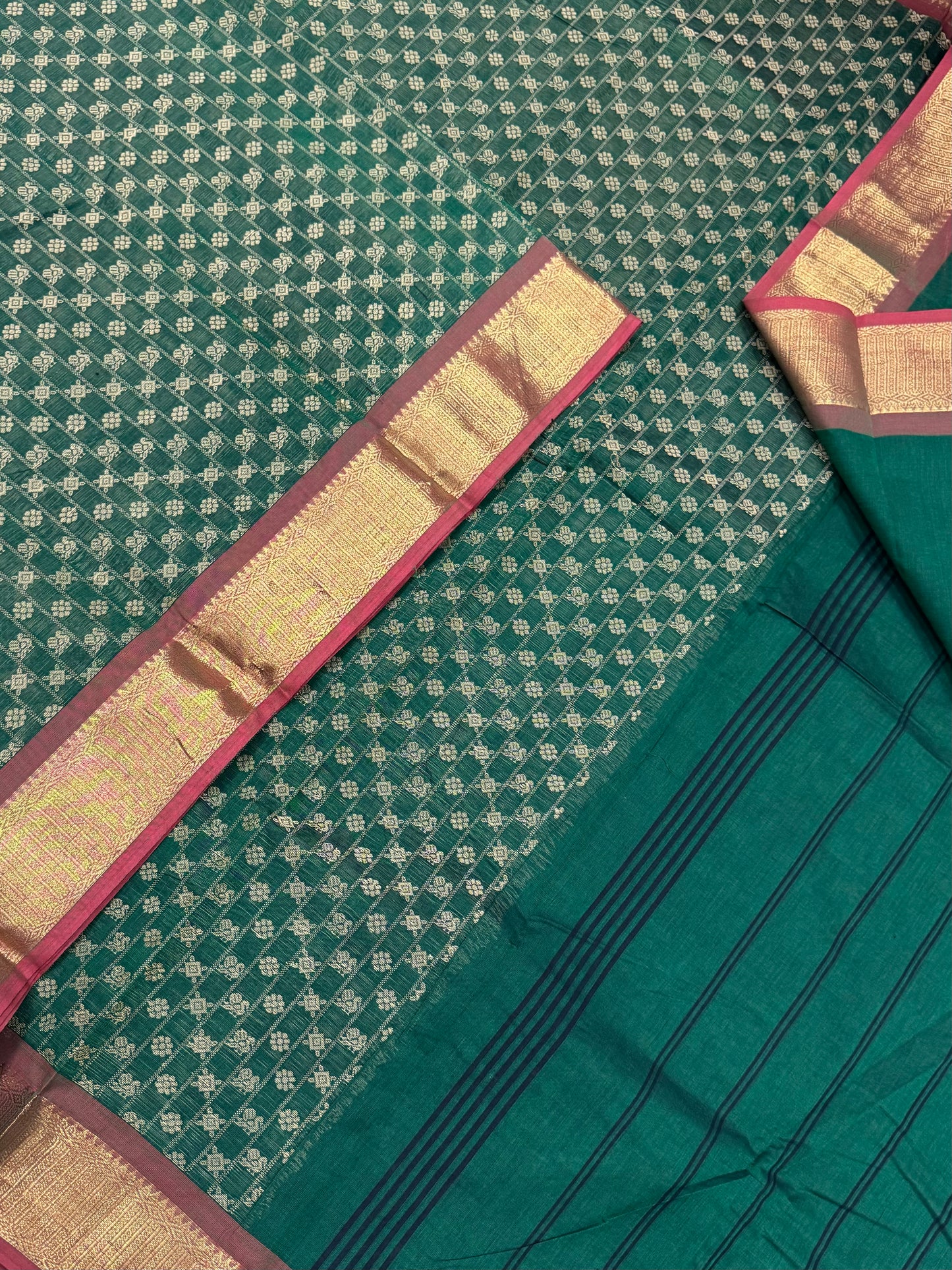Kanchi soft cotton | dark green x brick | zari border