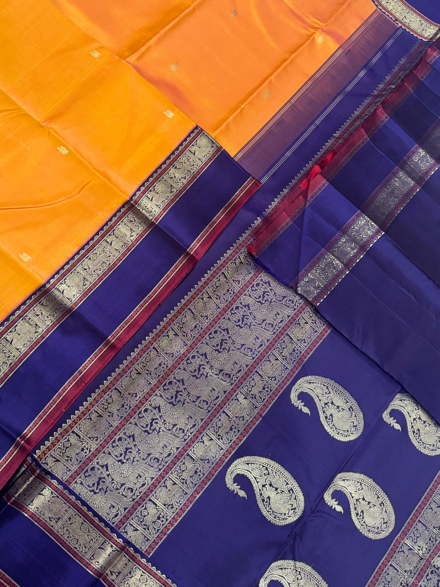 Pure Kanjivarams | manjal X violet | Zari rettaipetborder X mango pallu | master weave 4ply