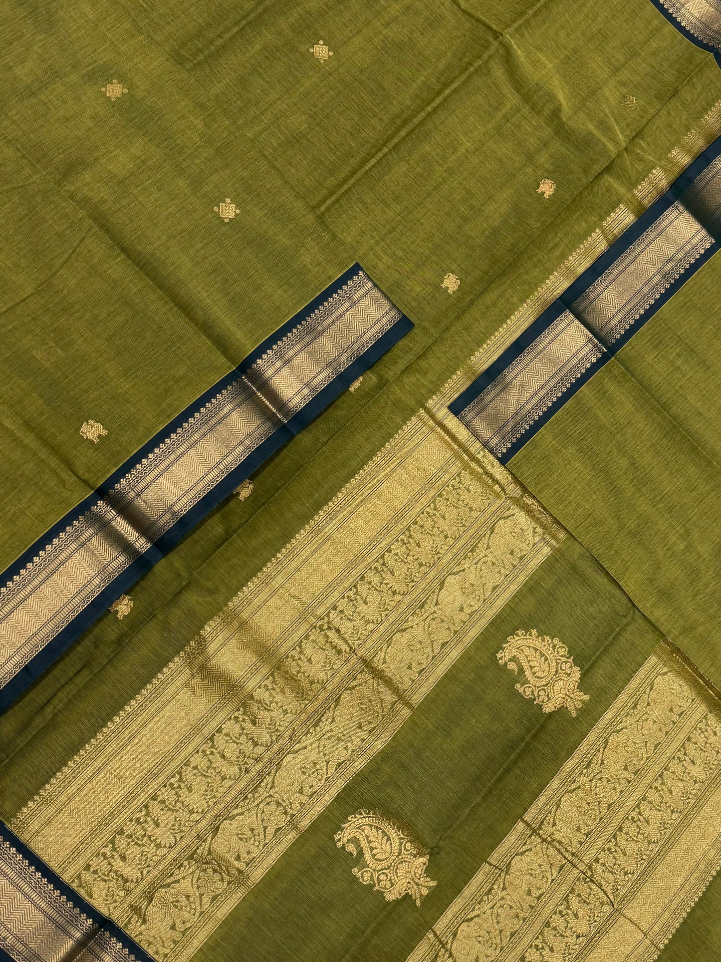 Pure Handloom Kanchi rich Cotton Saree | Zari border X diamond butta| green X blue | intricate Zari woven Pallu