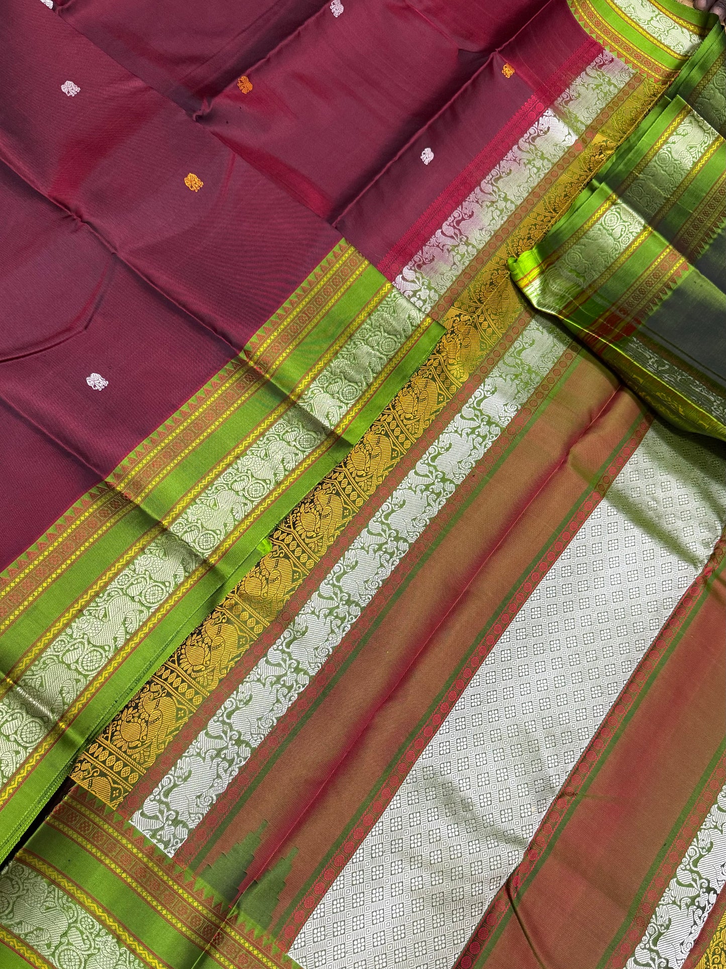 Pure Kanjivarams | marron X green X rich pallu| Handwoven luxury x 4 ply | zero Zari