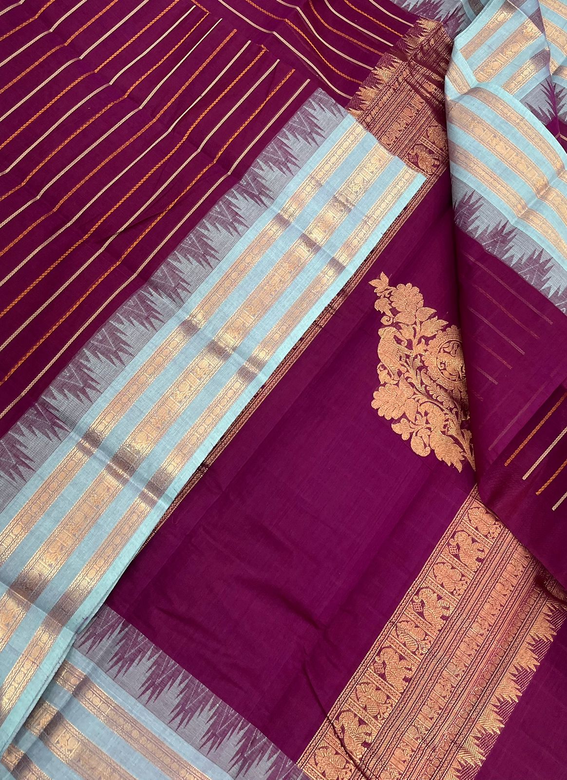 Kanchi handloom rich cotton |veldhari thread BUTTA x triple Zari border x vanasingaram pallu | dark violet x sky blue