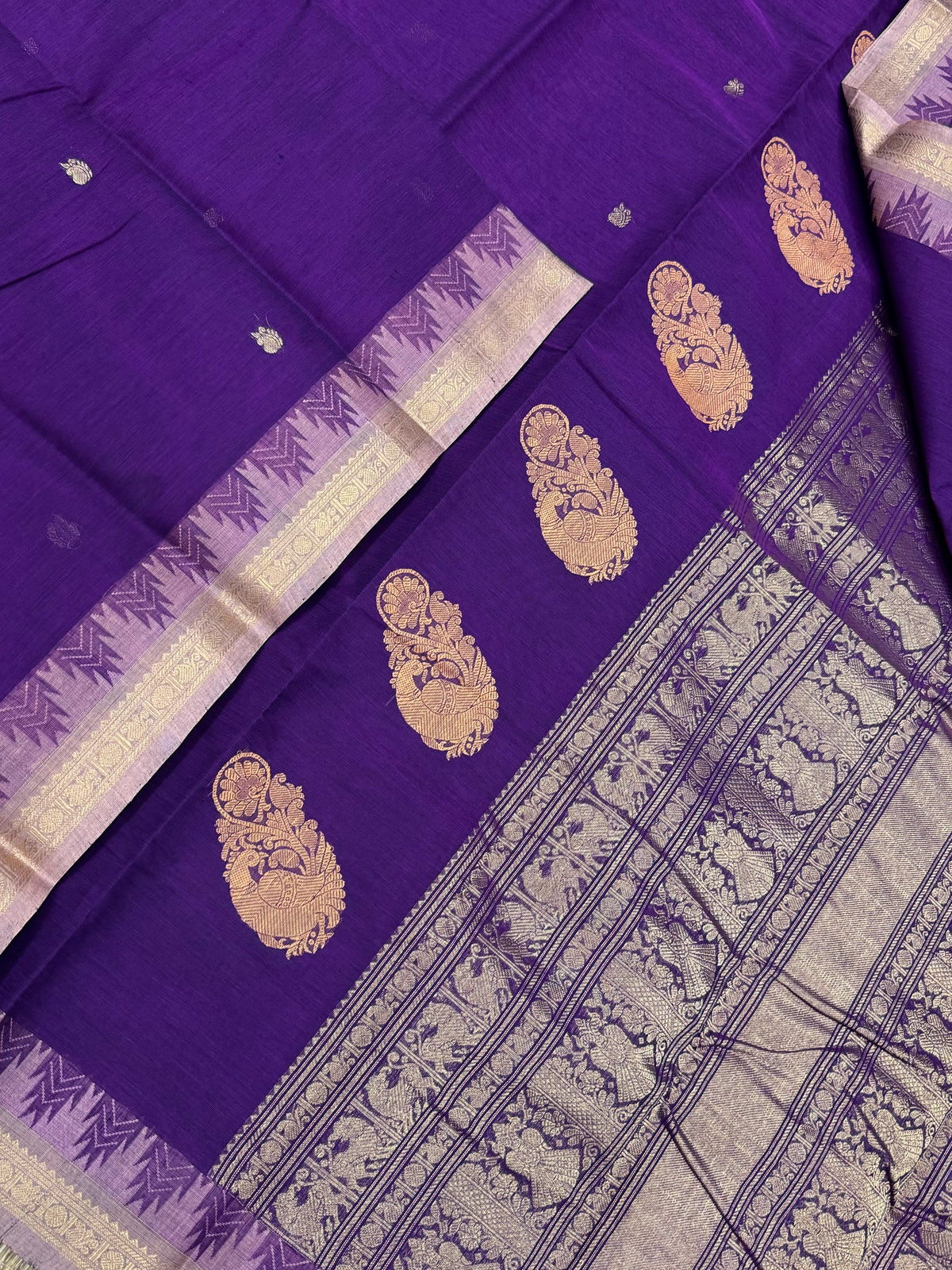 Pure Handloom Kanchi rich Cotton Saree | tiny border | violet x cream