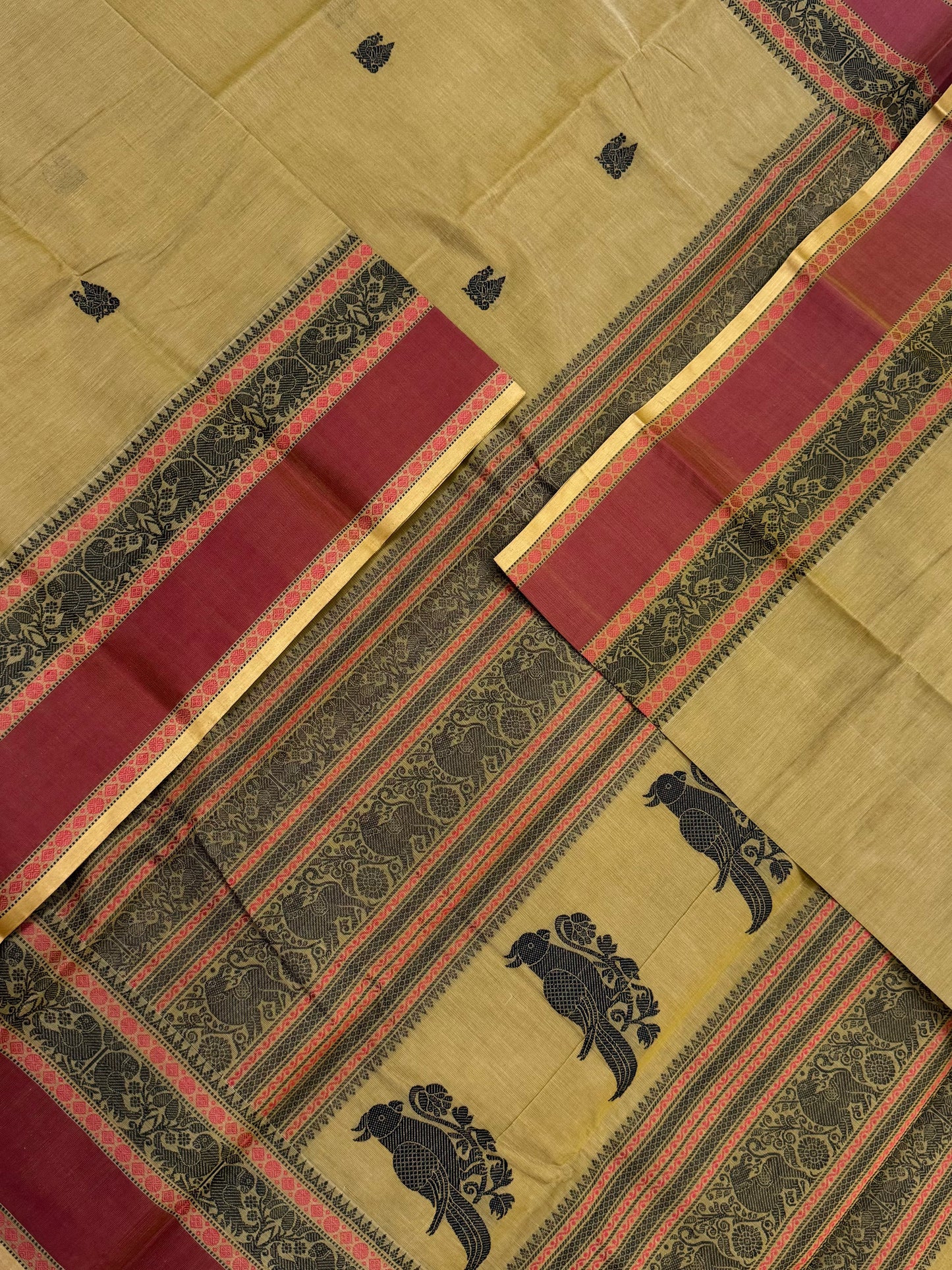 Pure Handloom Kanchi rich Cotton Saree | thread border X parrot border| beige X brick | intricate thread parrot woven Pallu