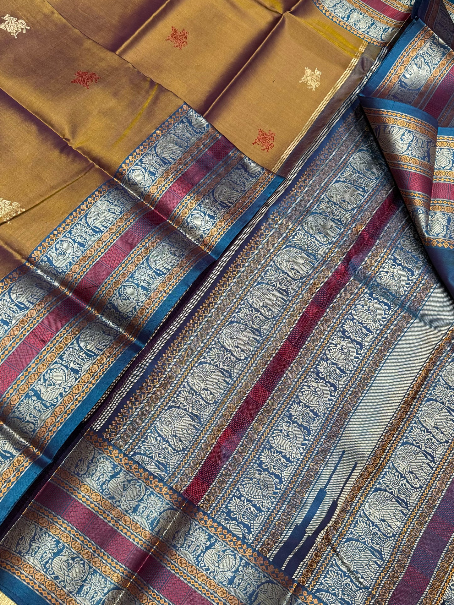 Pure Kanjivarams | mustard X blue X rich pallu| Handwoven luxury x 4 ply | zero Zari