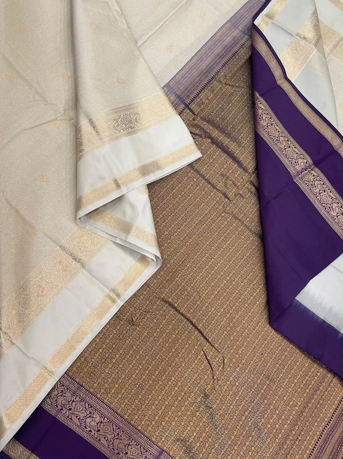 Vegan Silk Sarees Online | pastel cream x violet | vairaoosi muthukattam