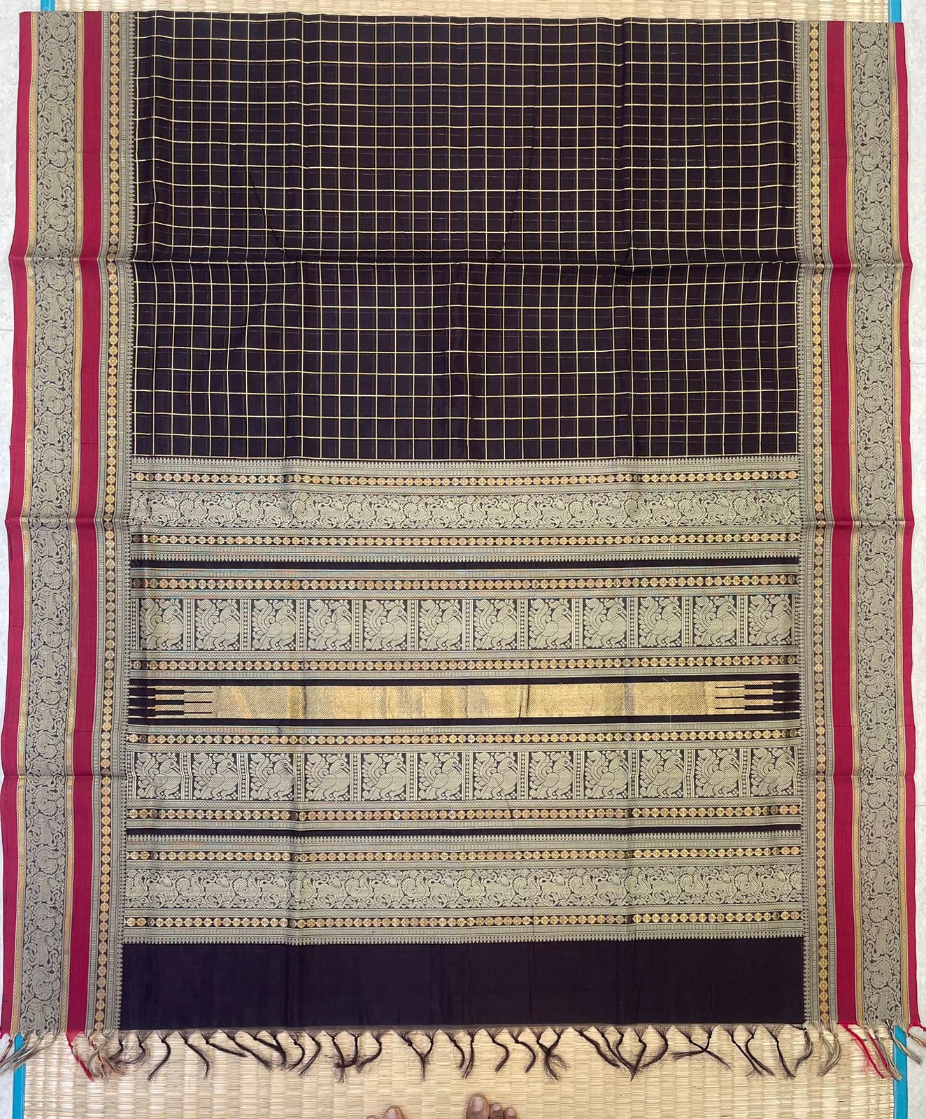 Kanchi Silk Cotton Sarees | thread border x zari kattam | black X red