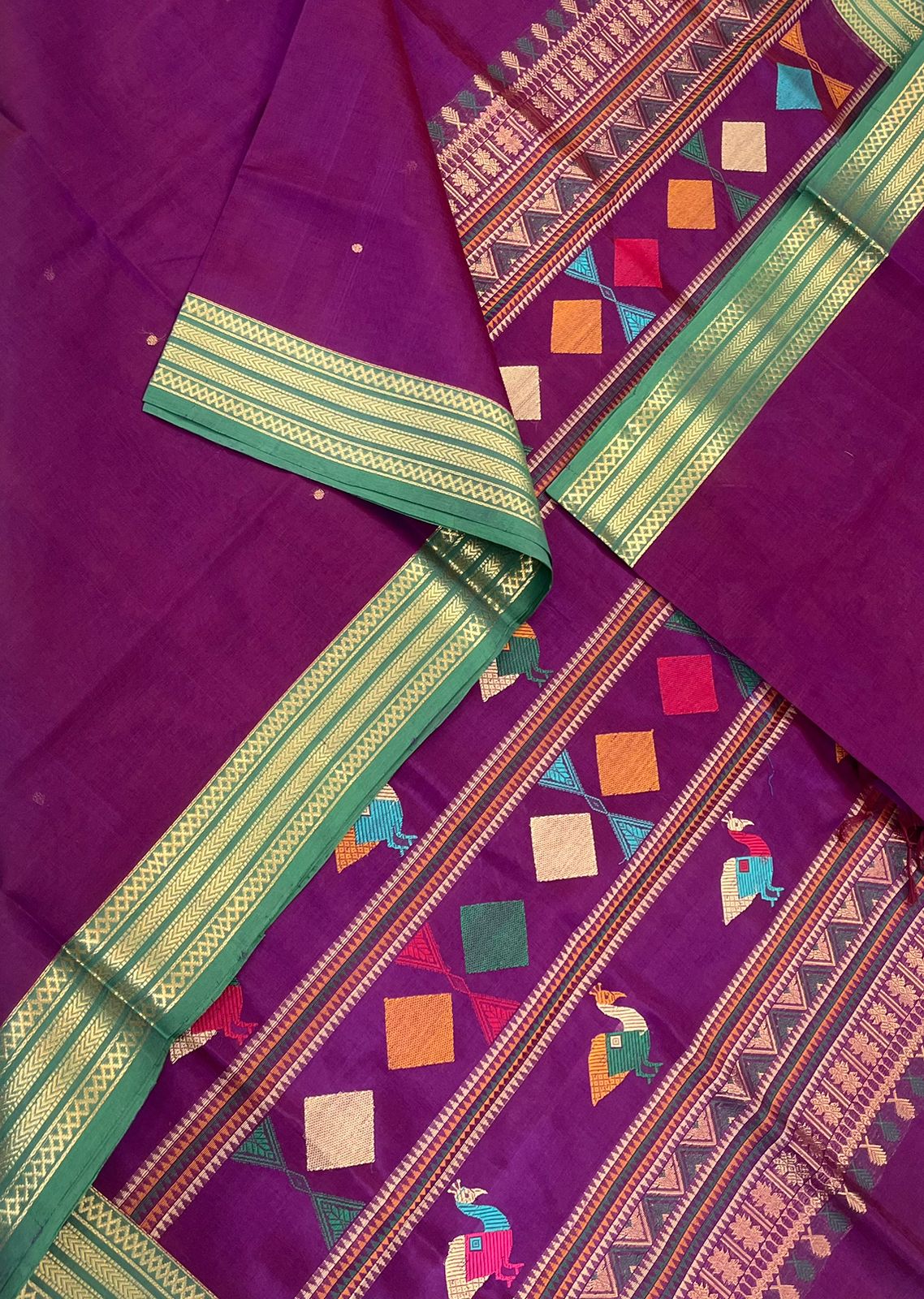 Kanchi Silk Cotton Sarees | tiny motif x bomkai pallu | majenta X green