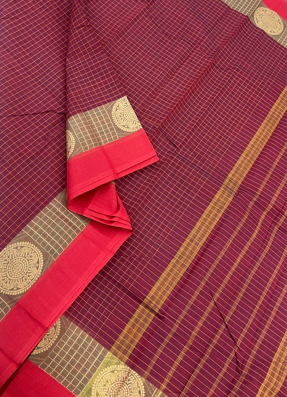 Kanchi soft cotton |zari border X kattam| aaraku x red