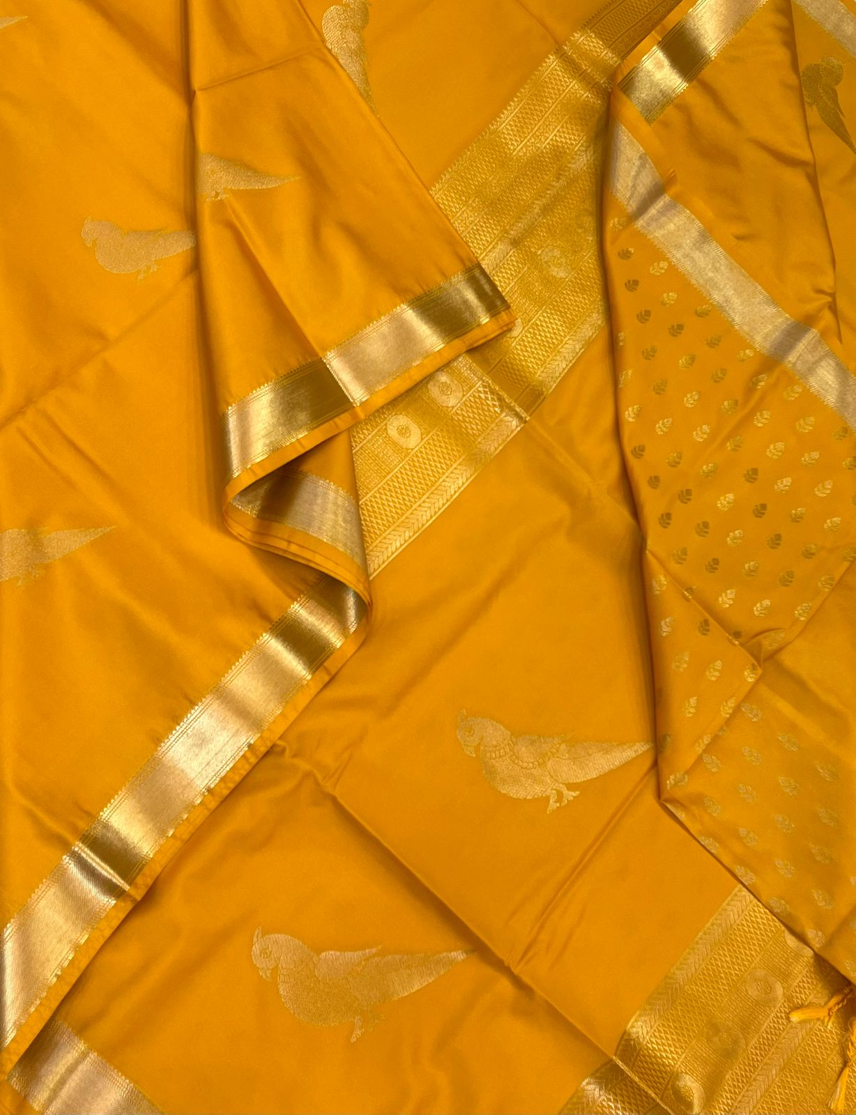 Vegan Silk Sarees Online | manjal X gold | killi motif