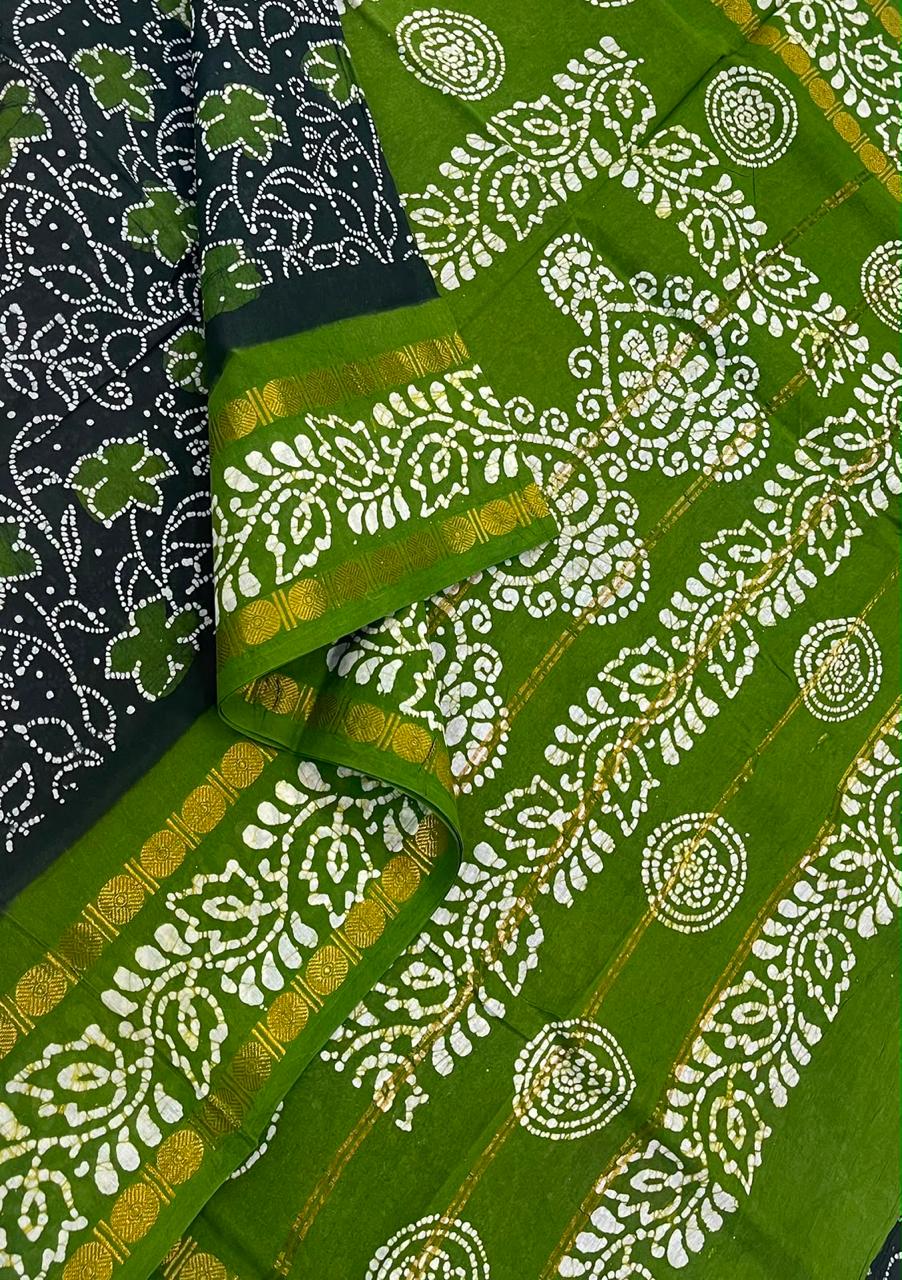 Madurai Sungudi soft cotton | dark green x light green | rettaipet Zari border