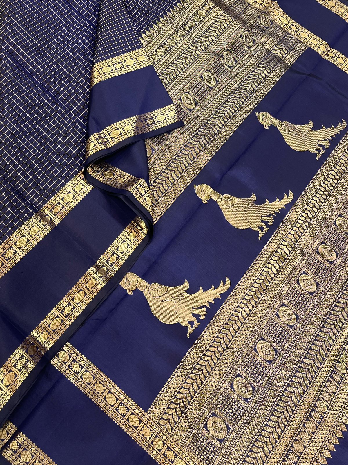 Pure Kanjivarams | Kalakshetra killi x navy blue color | Handwoven luxury x 4 ply | NKV45