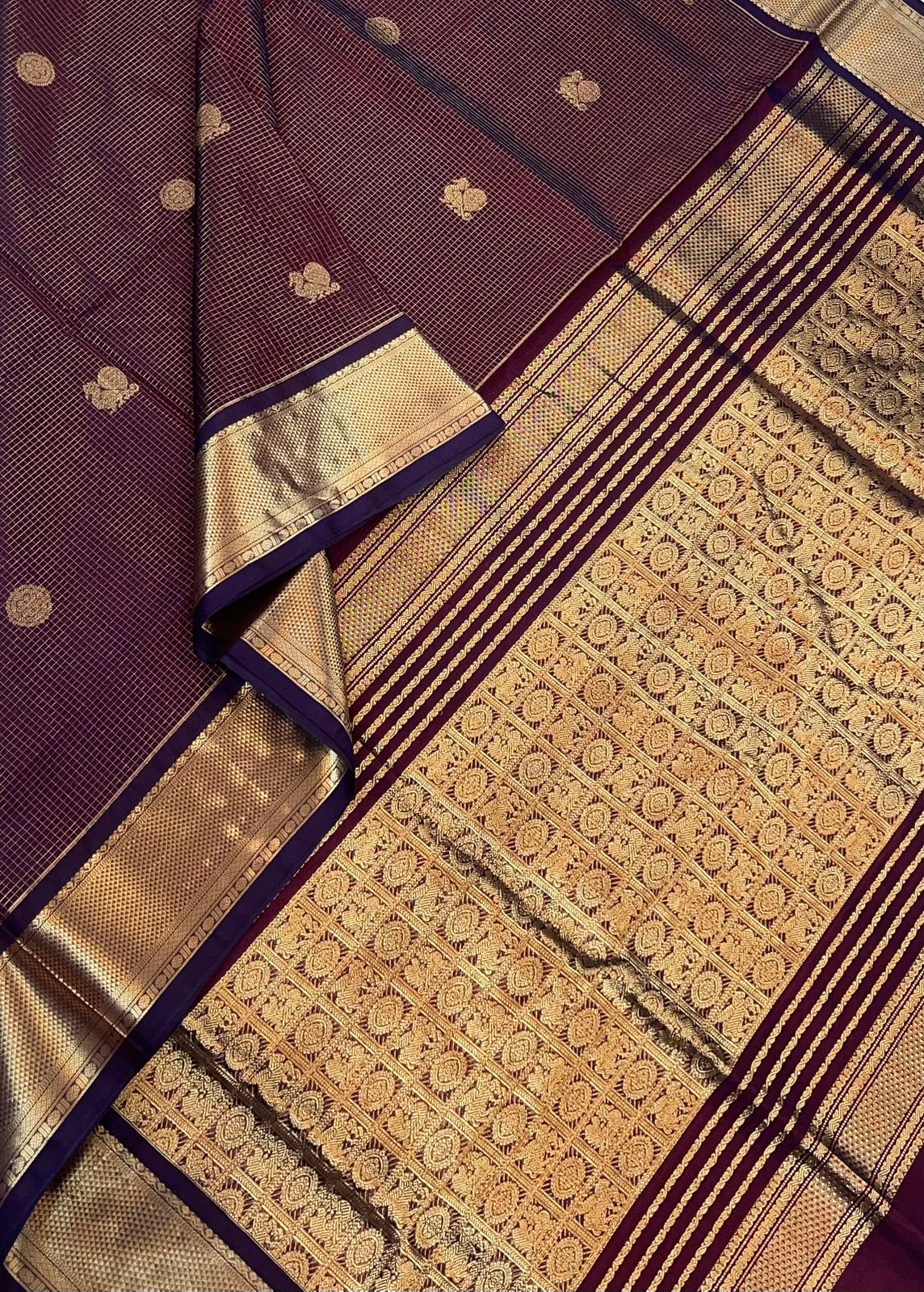 Kanchi Silk Cotton Sarees | vairaOosi muthukattam x mayil chakram | brown x gold
