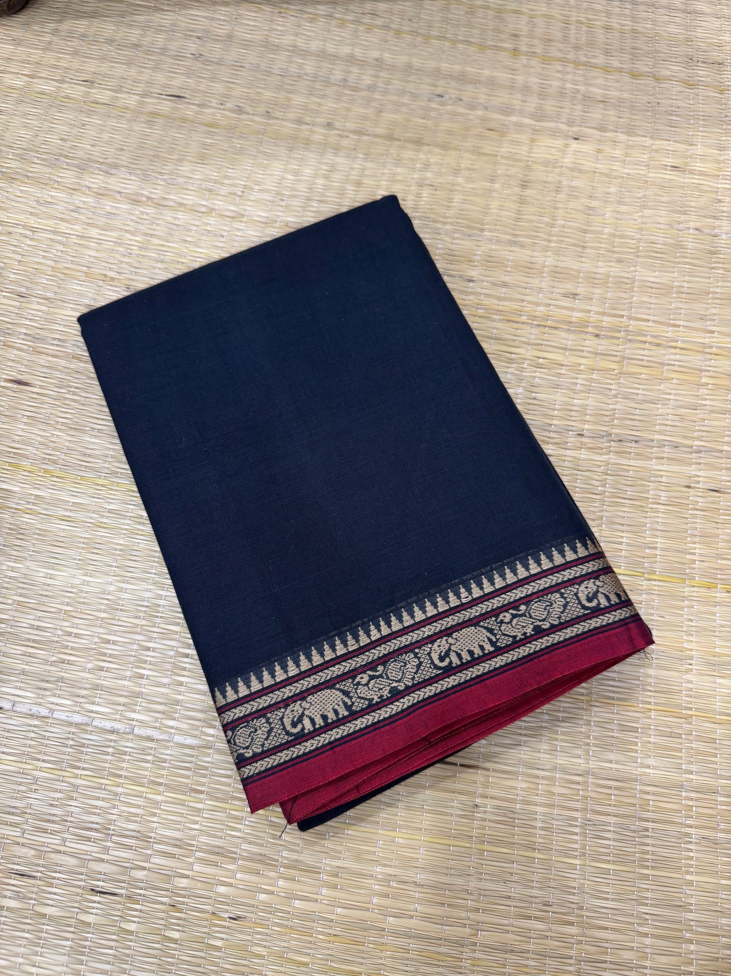 Narayanpet soft cottons | tiny thread border | black X red
