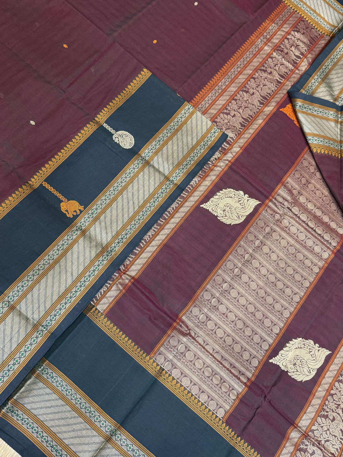 Pure Handloom Kanchi rich Cotton Saree | bindi motif  X thread woven pallu | aaraku X dark green