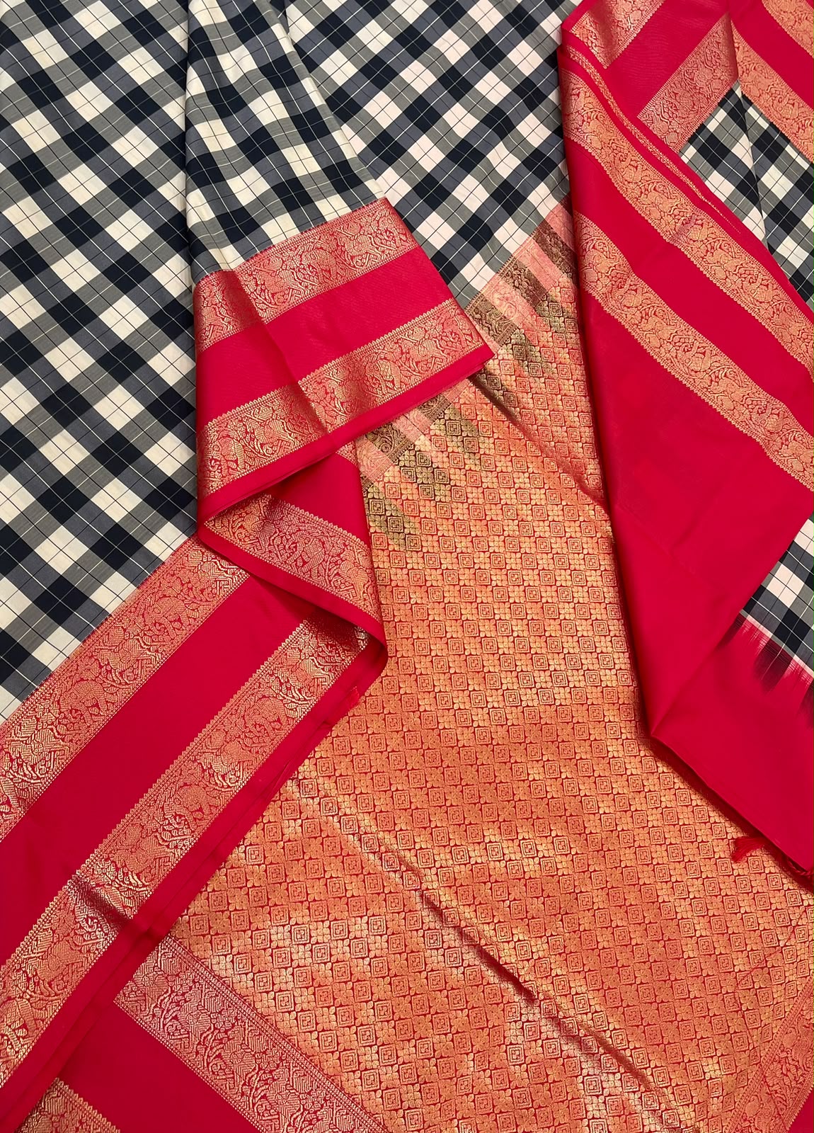 Vegan Silk Sarees Online | kattam X rettaipet border| red X white X black