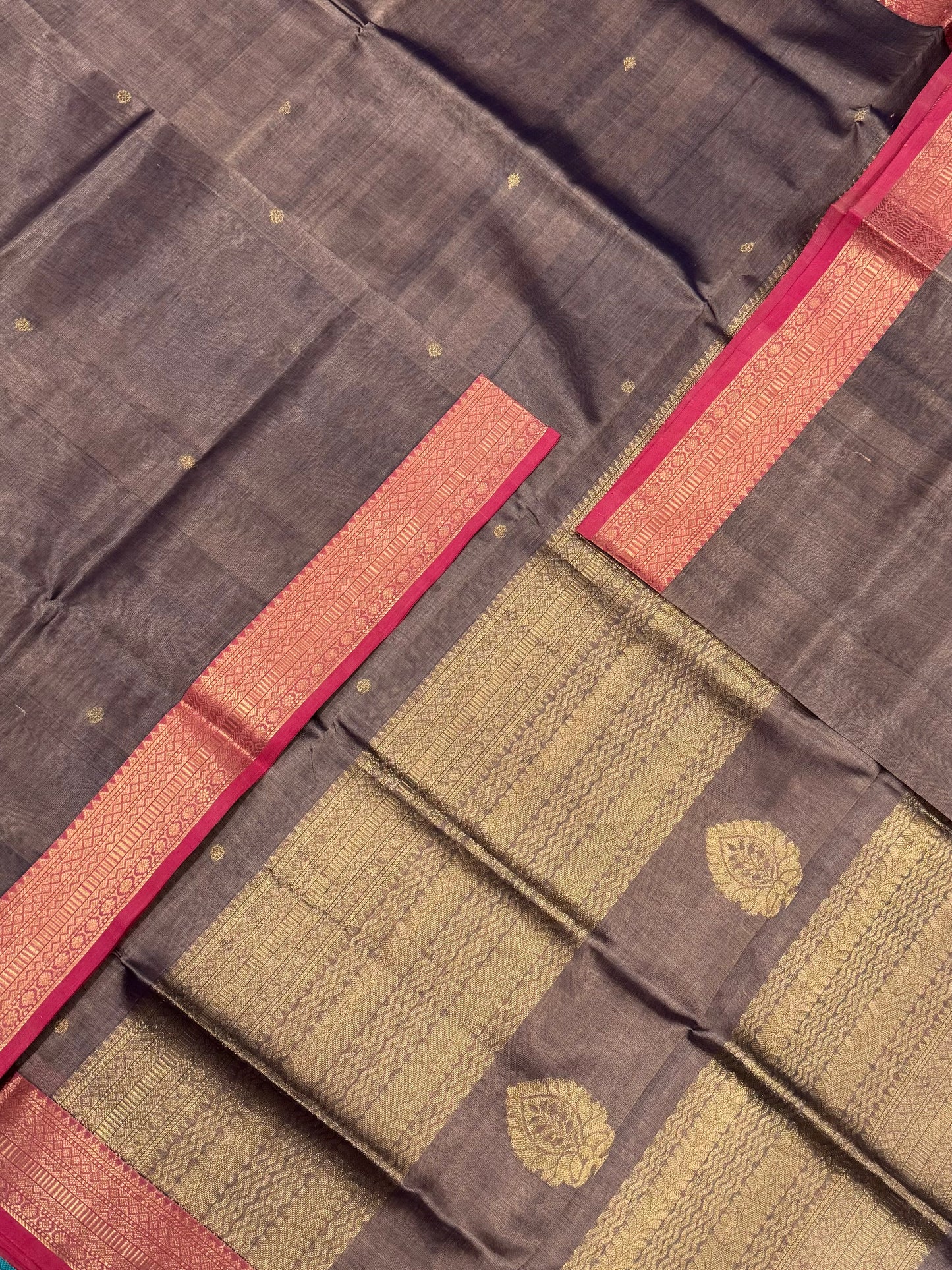 Kanchi Silk Cotton Sarees | twotone greyish pink