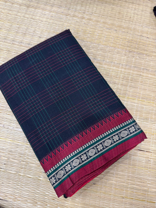 Narayanpet soft cottons |2x2 kattam x tiny thread border | black X red