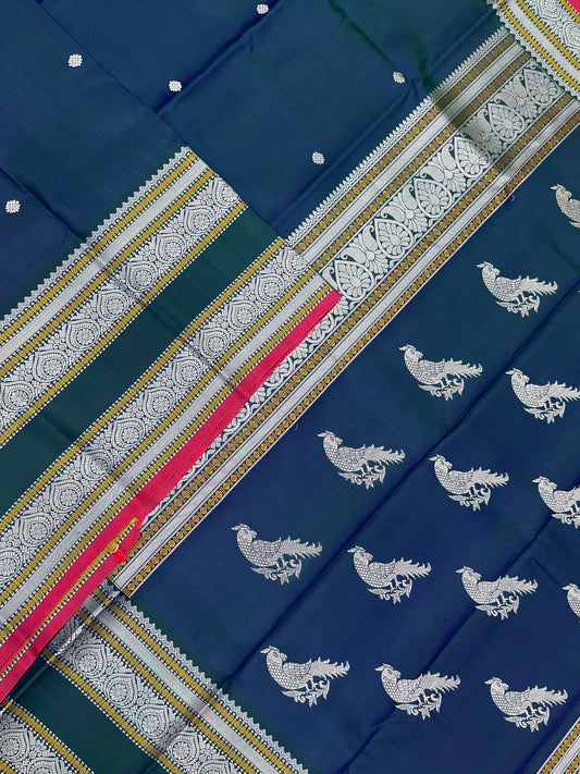 Pure Kanjivarams | zero zari | rettaipet X mayil pallu |twotone peacock shade x red | Handwoven luxury x 4 ply master weave | NKV35