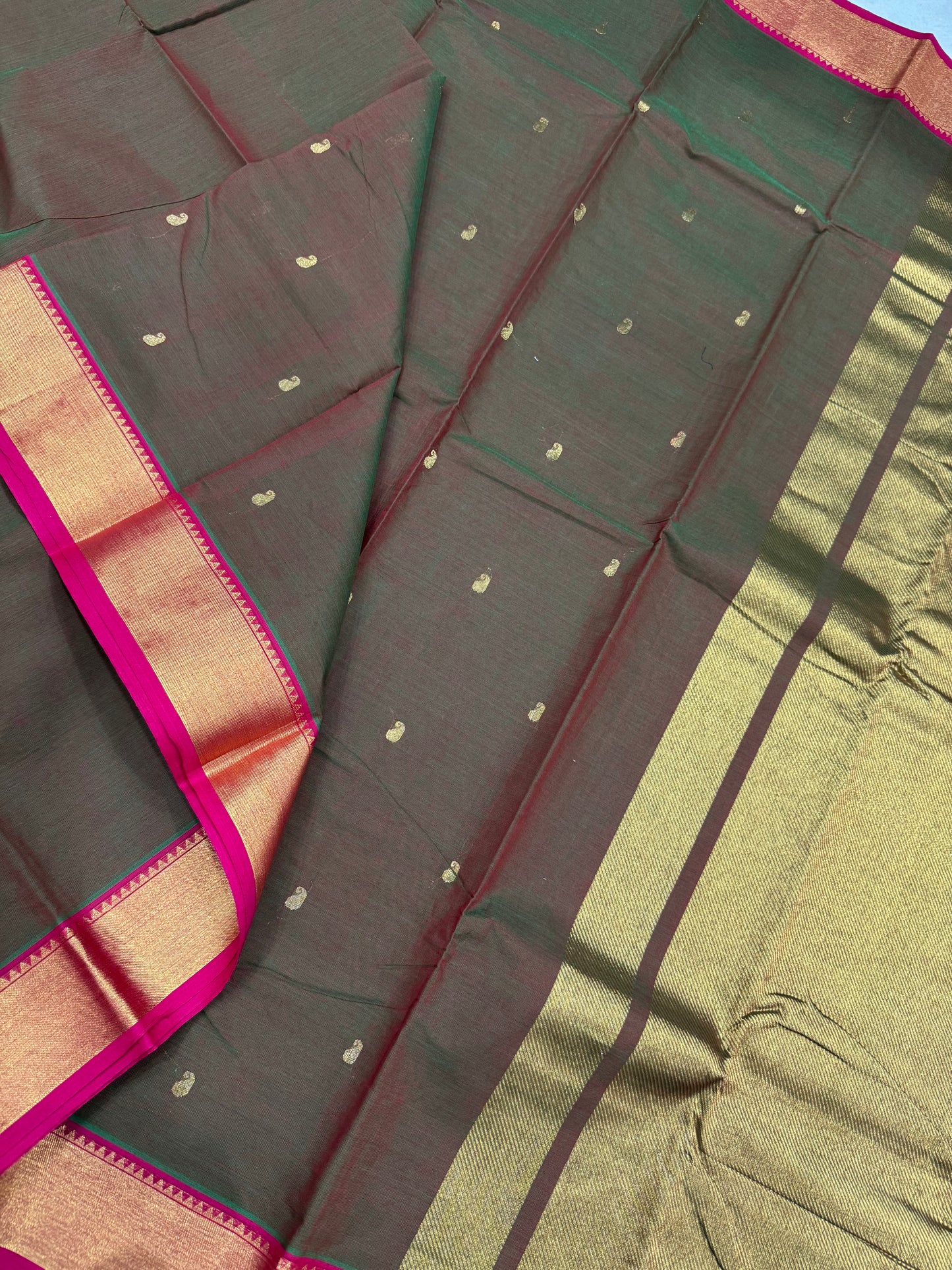 Kanchi soft cotton | maanthulir brown X pink |tiny Zari mango motif X Zari border