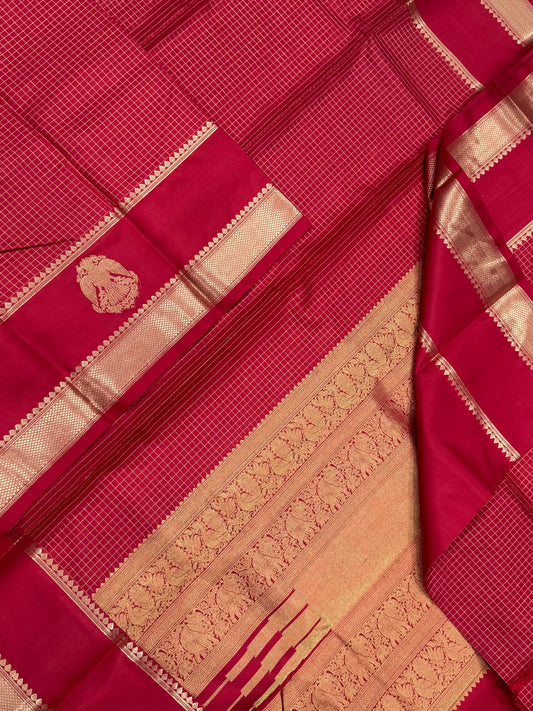Pure Kanjivarams | podi kattam X eruthalapakshi zari butta | red |Handwoven luxury x 4 ply master weave | NKV45