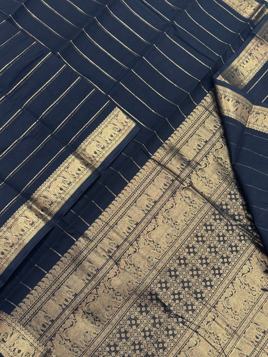 Pure Handloom Kanchi rich Cotton Saree | veldhari x zari | black