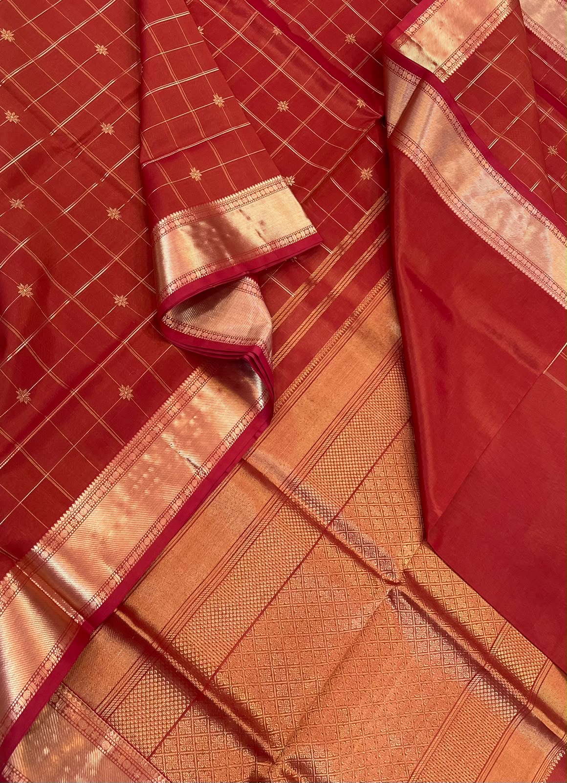 Kanchi Silk Cotton Sarees | zari thick border x Zari plus motif X rich pallu | red X gold