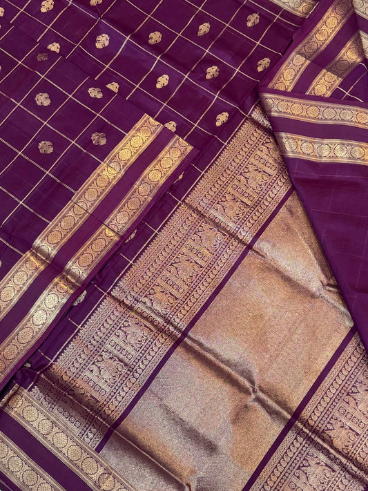Kanchi Silk Cotton Sarees | gandaberunda motif X kattam X rettaipet zari woven border | grape shade X gold