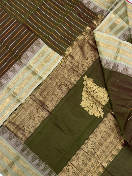 Pure Handloom Kanchi rich Cotton Saree | earth green X white X gold | veldhari X triple Zari temple border