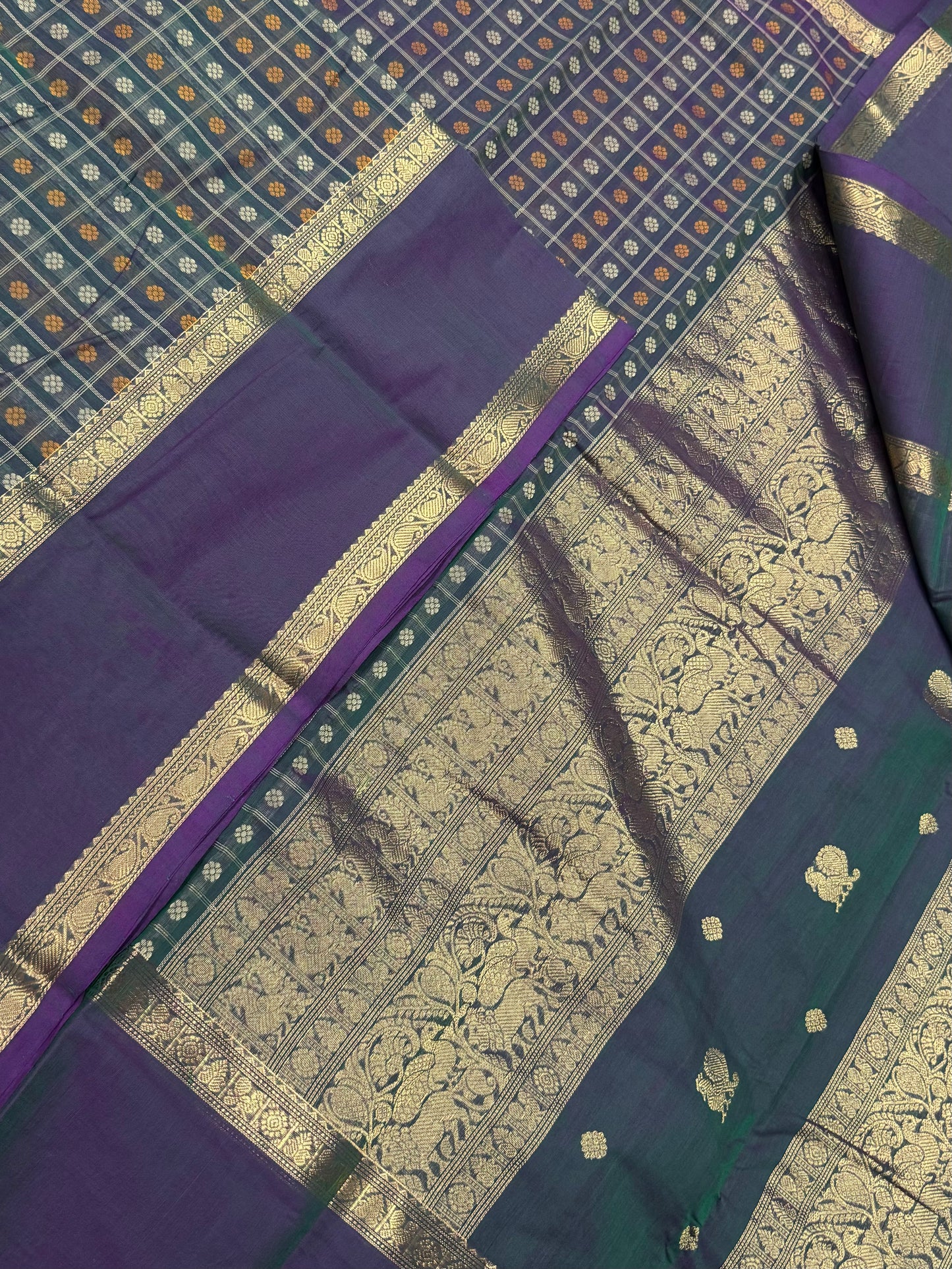 Pure Handloom Kanchi rich Cotton Saree | 1000 butta | twotone violet x gold