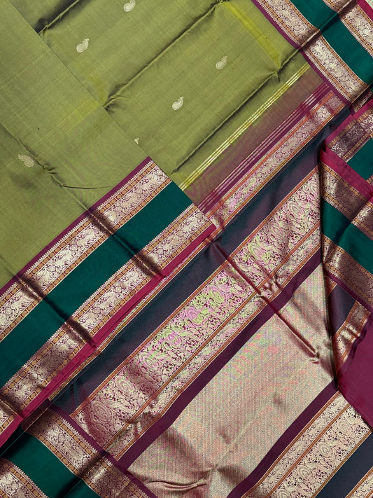 Pure Kanjivarams | Green X aaraku | rettaipet Zari border