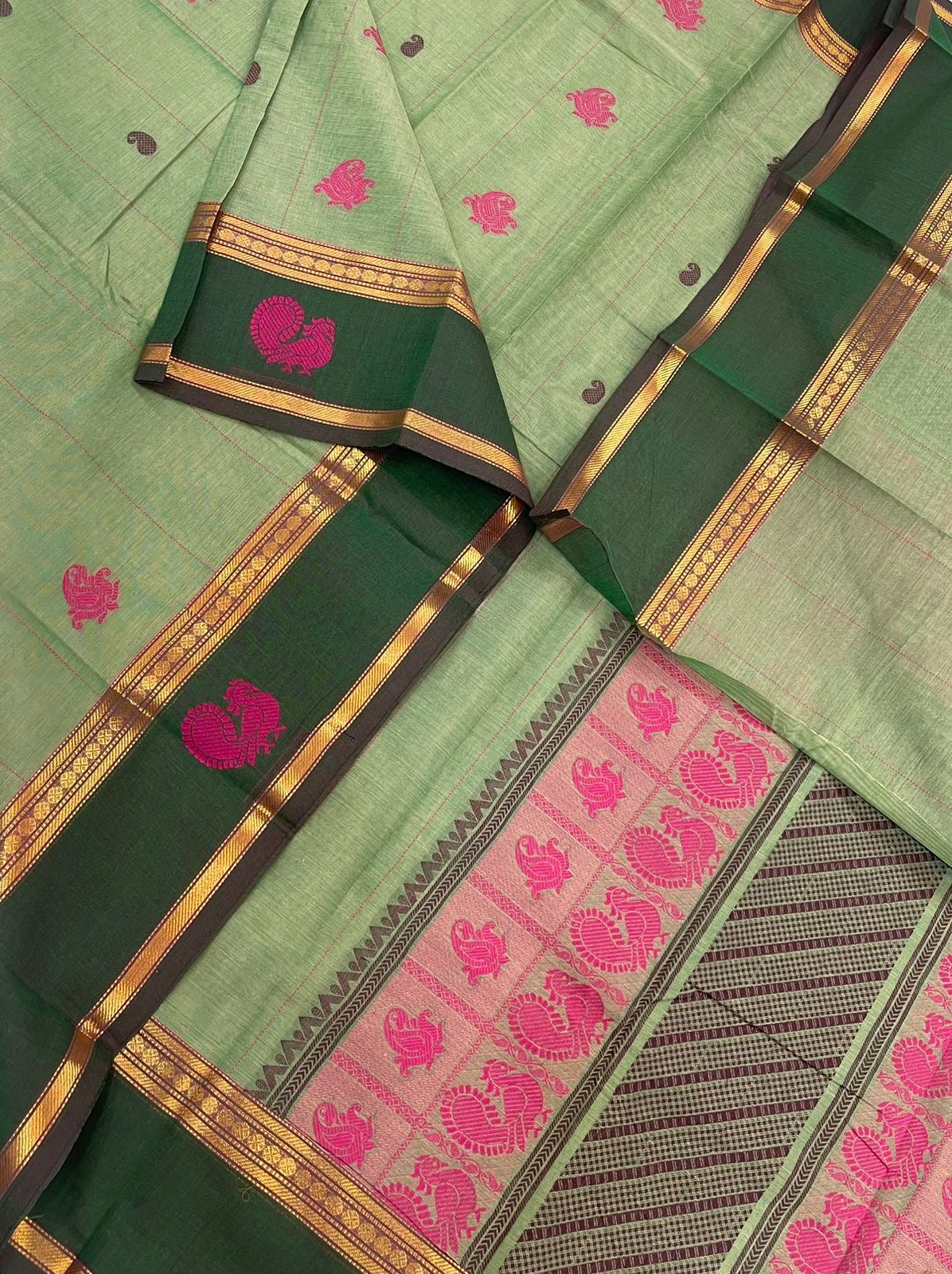 Pastel kanchi soft cotton | Light green X rettaipet border