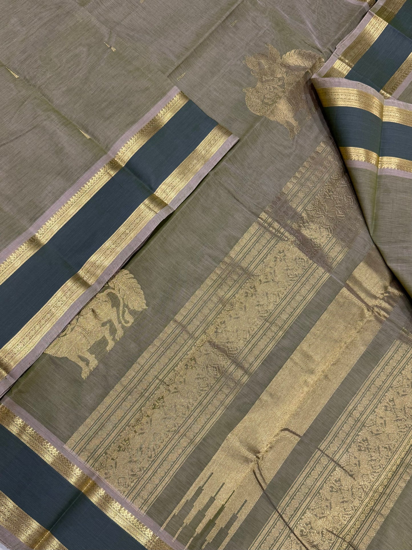 Kanchi handloom rich cotton | corner BUTTA X  Zari rettaipet border | pastel green