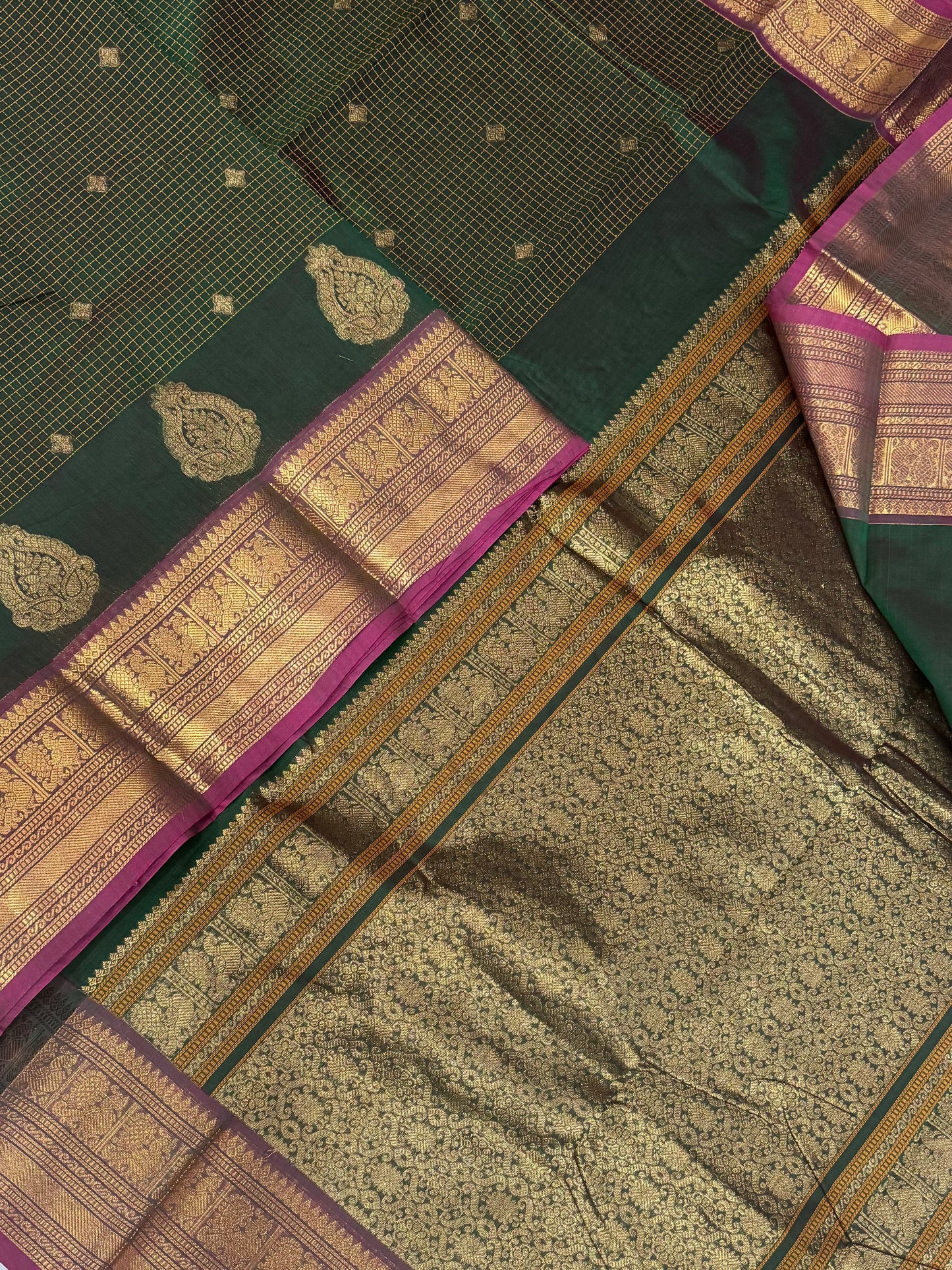 Kanchi soft cotton | thread podi kattam X Zari border | twotone green X pink