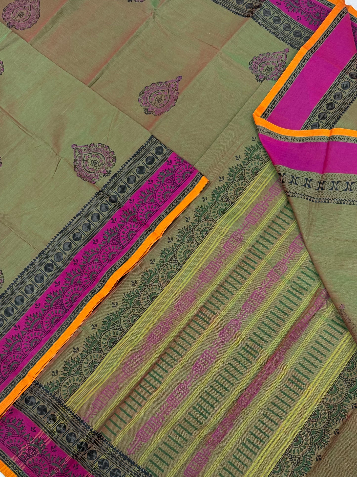 Kanchi soft cotton | block print x thread woven border | twotone green X pink