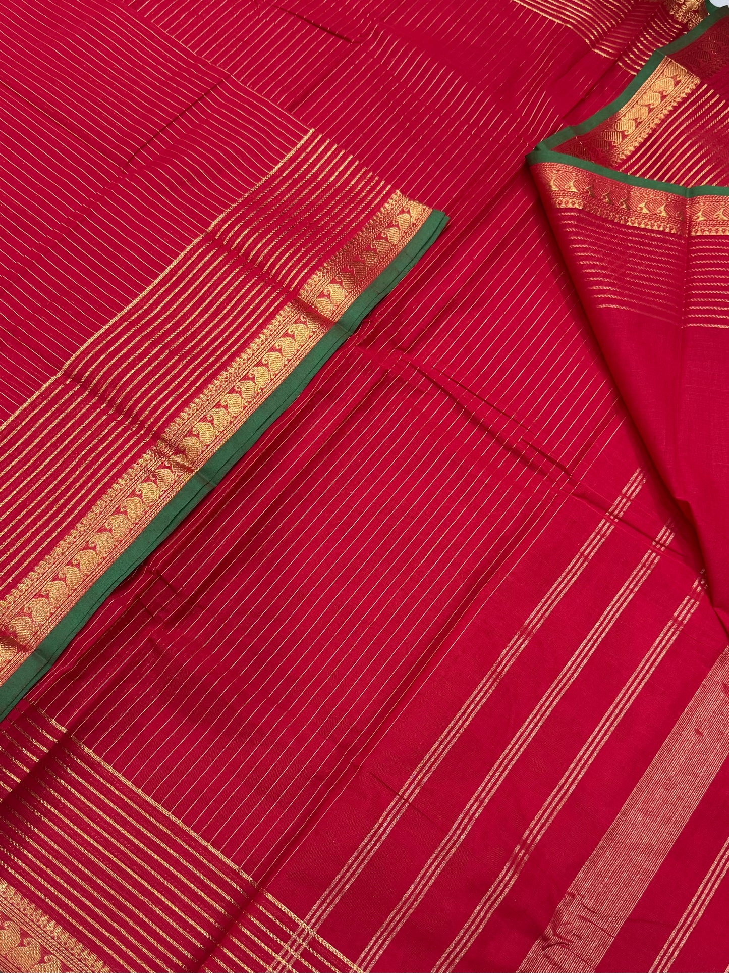 Kanchi soft cotton | chilly red X green|  oosivanam Zari