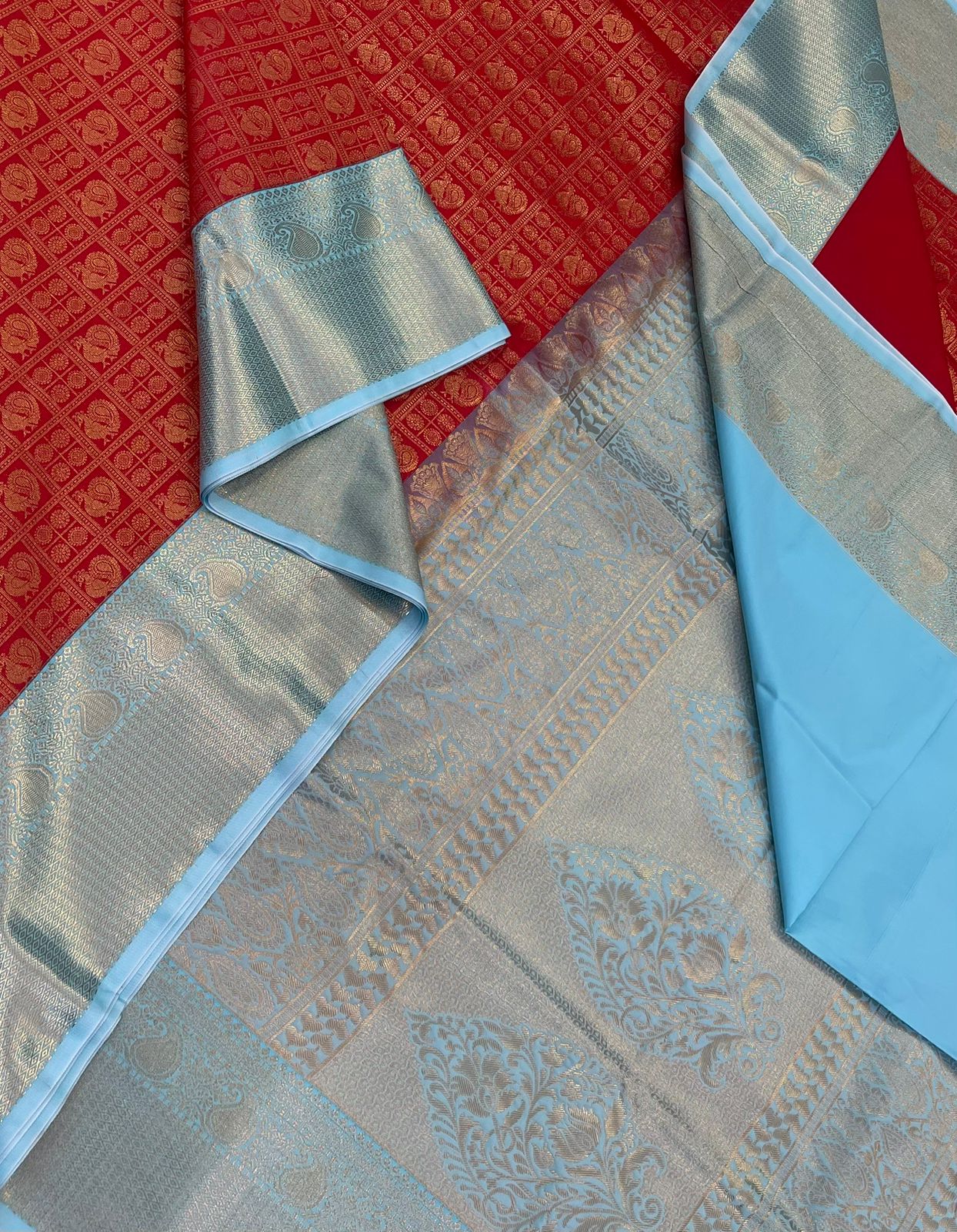 Vegan Silk Sarees Online | mayil chakram kattam motif X rich zari border  | red x sky blue