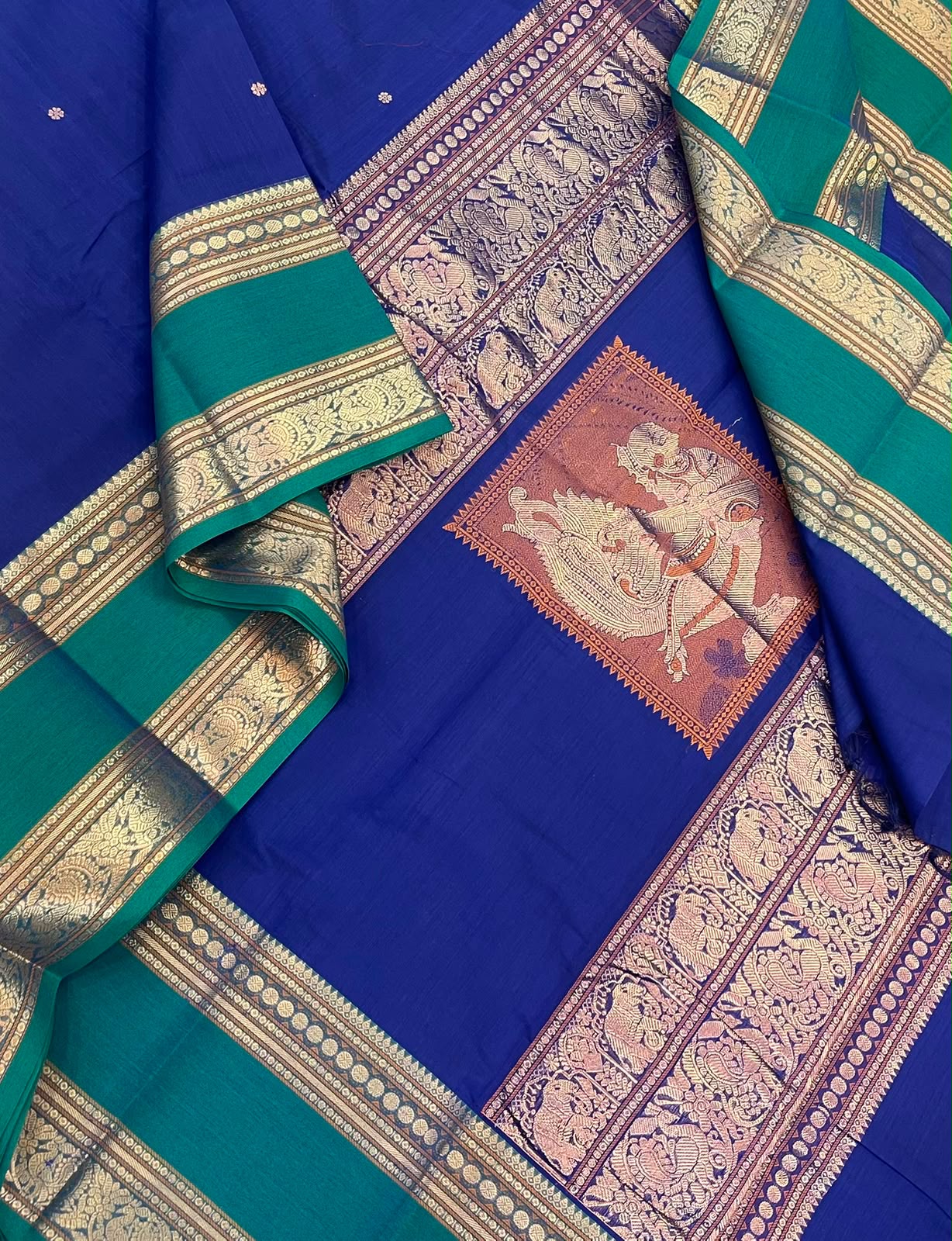 Pure Handloom Kanchi rich Cotton Saree | royal blue x green | rettaipet zari border X rich handwoven kalaimagal zari pallu