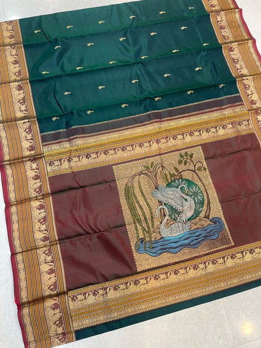 Pure Kanjivarams | twotone green X brown | jodi annam master weave pallu