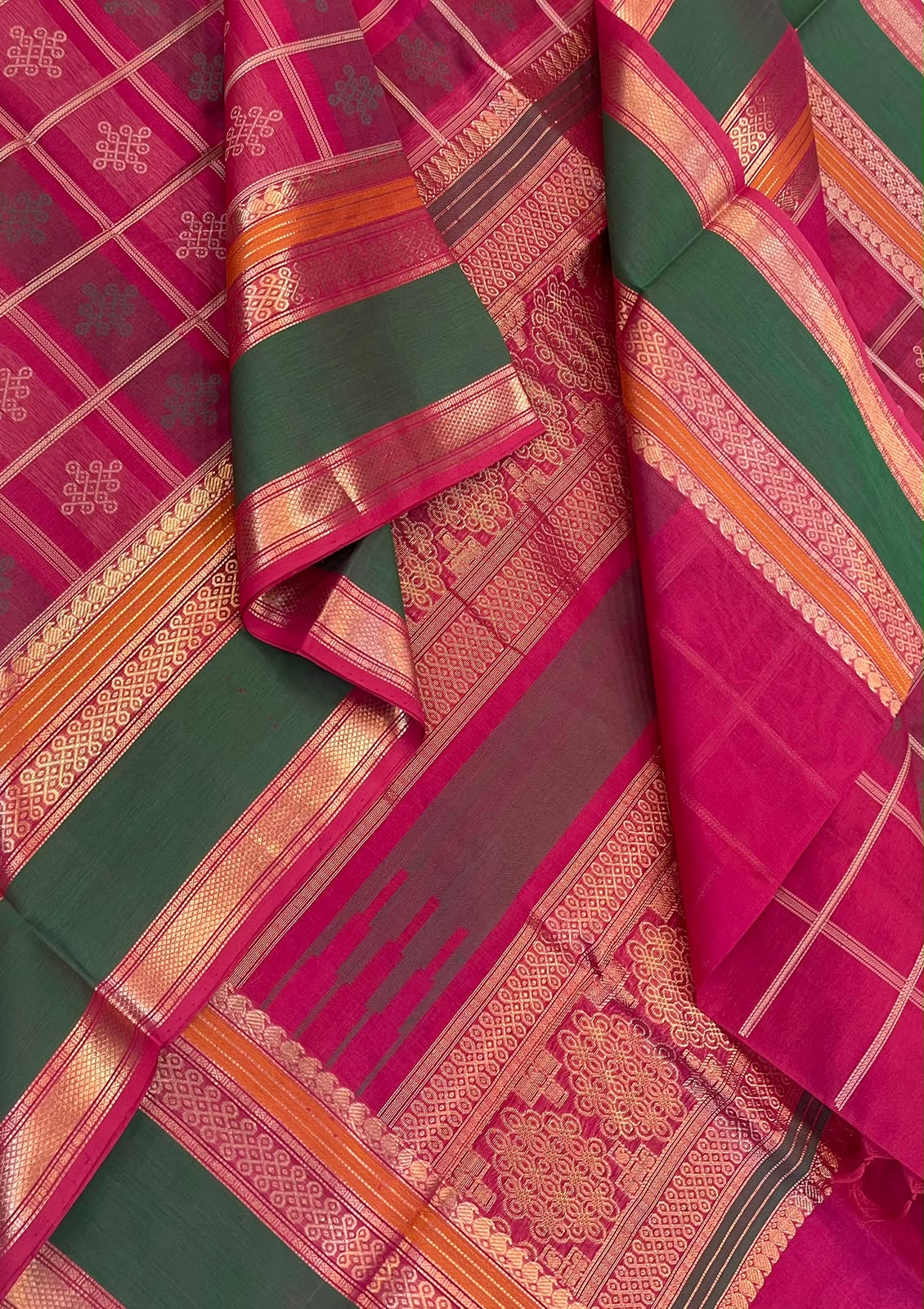 Kanchi Silk Cotton Sarees | 1000 kolam butta  X rich zari pallu X zari rettaipet border | pink X green