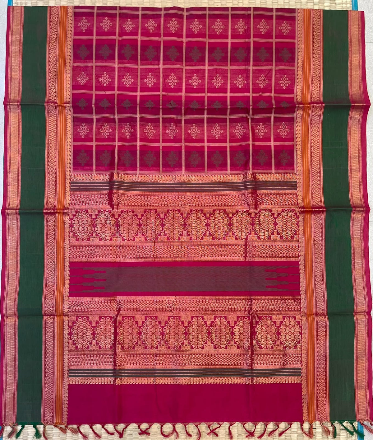 Kanchi Silk Cotton Sarees | 1000 kolam butta  X rich zari pallu X zari rettaipet border | pink X green