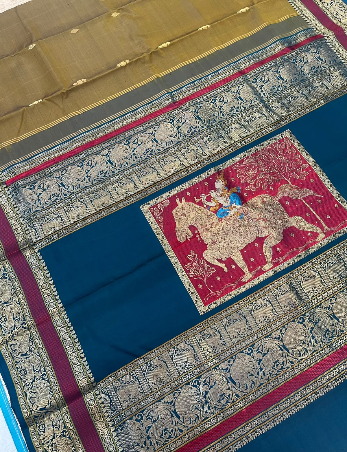 Kanchipuram Silk Saree Online | ASWA NARI KRISHNAR pallu x mehendi green x cyan green x red | Handwoven luxury x 4 ply |