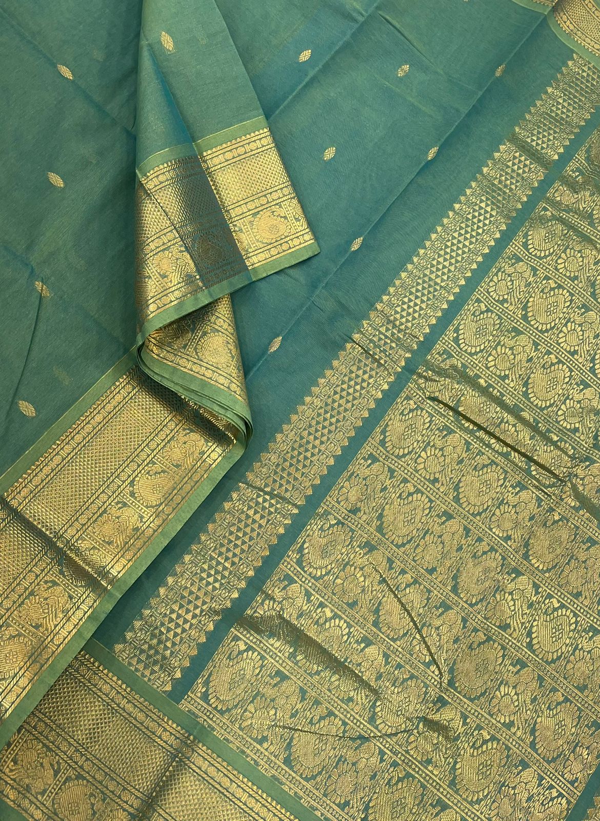 Kanchi soft cotton |zari  border  X teal green x gold