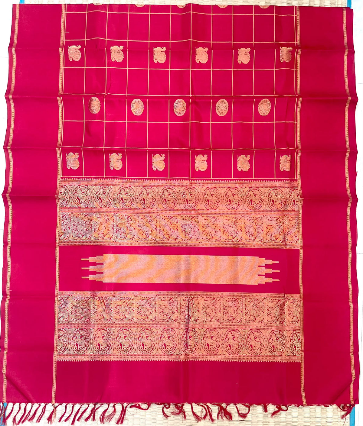 Kanchipuram Silk Saree Online | mayil chakram x red ♥️ x gold | Handwoven luxury x 4 ply